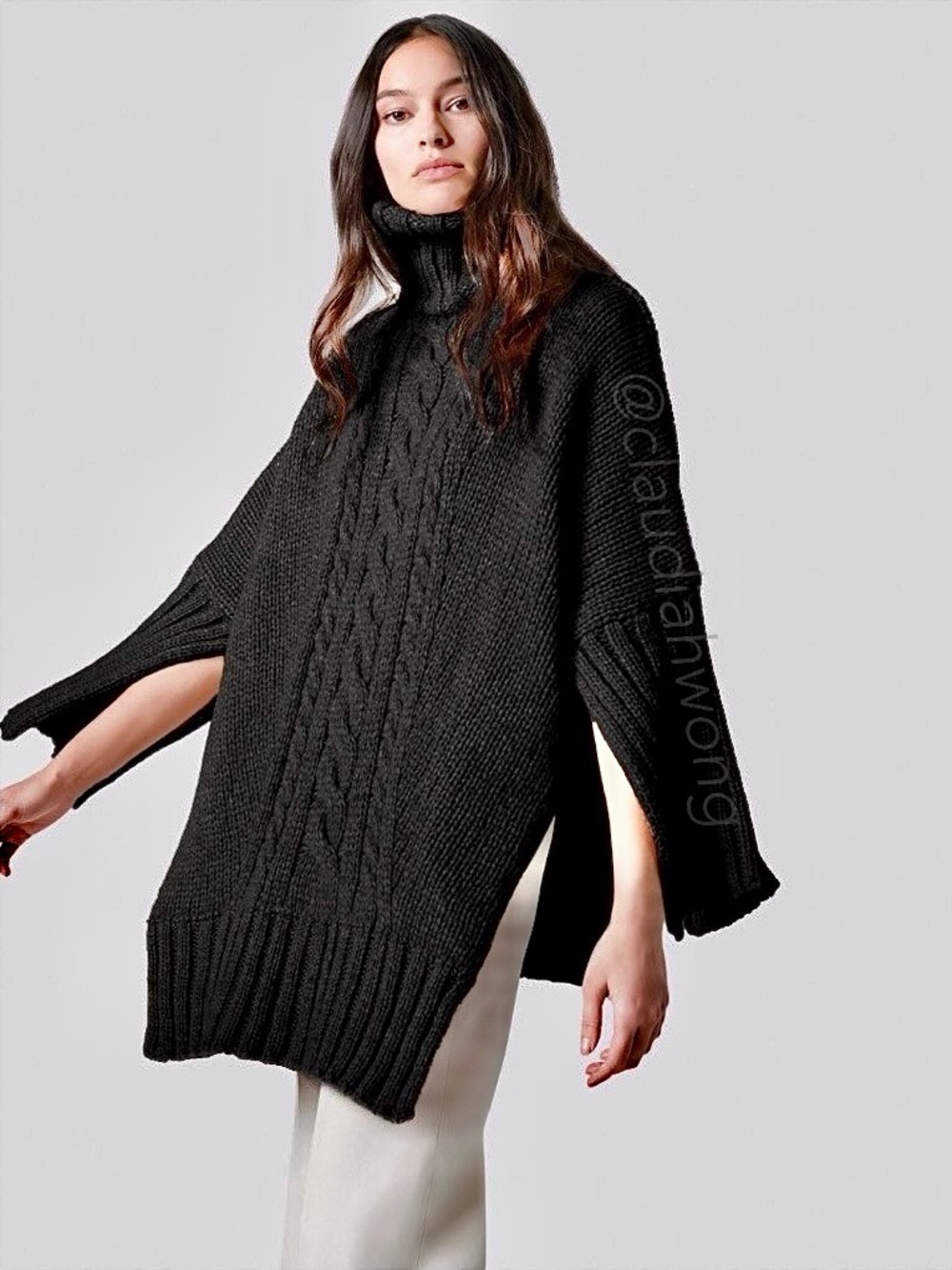 SMYTHE Turtleneck Blanket Sweater in Charcoal Black